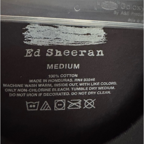 Ed Sheeran Rare Boston Tee 2023 NWOT - Picture 4 of 5